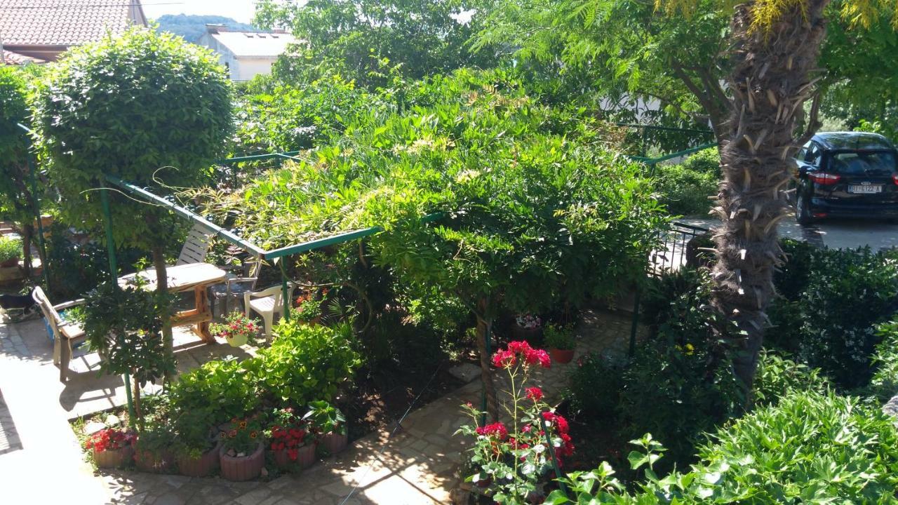 Dunja Apartament Cres