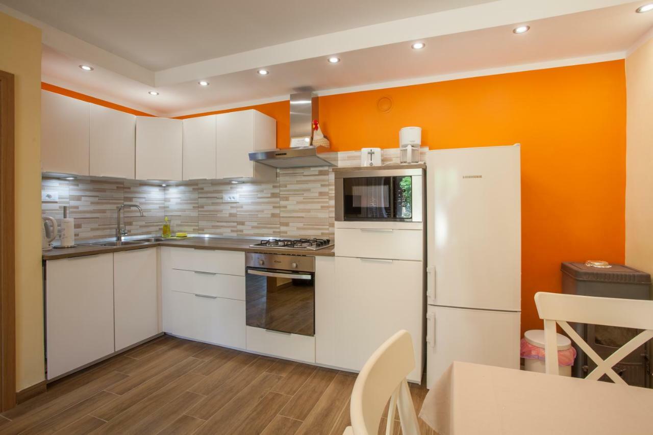 Dunja Appartement *