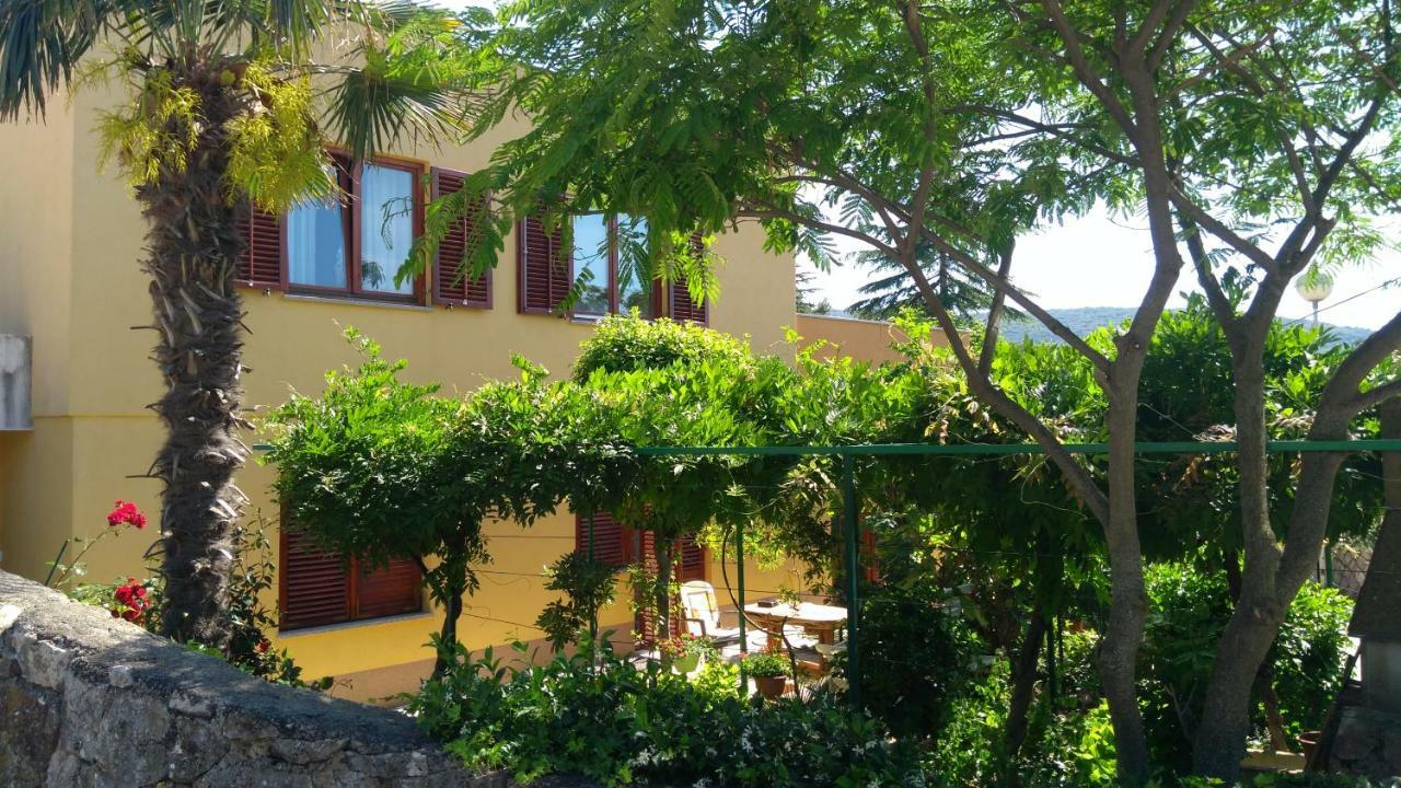 Dunja Appartement *